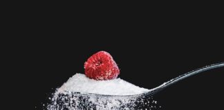 Ile gram ma 1 łyżka cukru?
